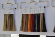 HaareFaerbenMitProdukteVomFriseurFotoPrinz